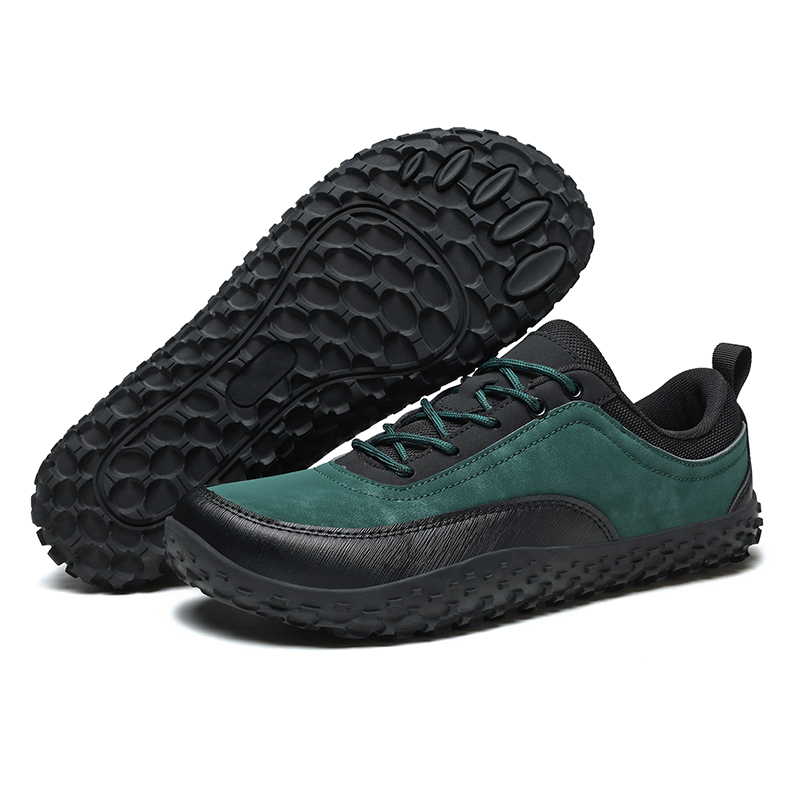 Autumn New Waterproof Men Snea - огляд і ціна Outdoor Sport With Sticks