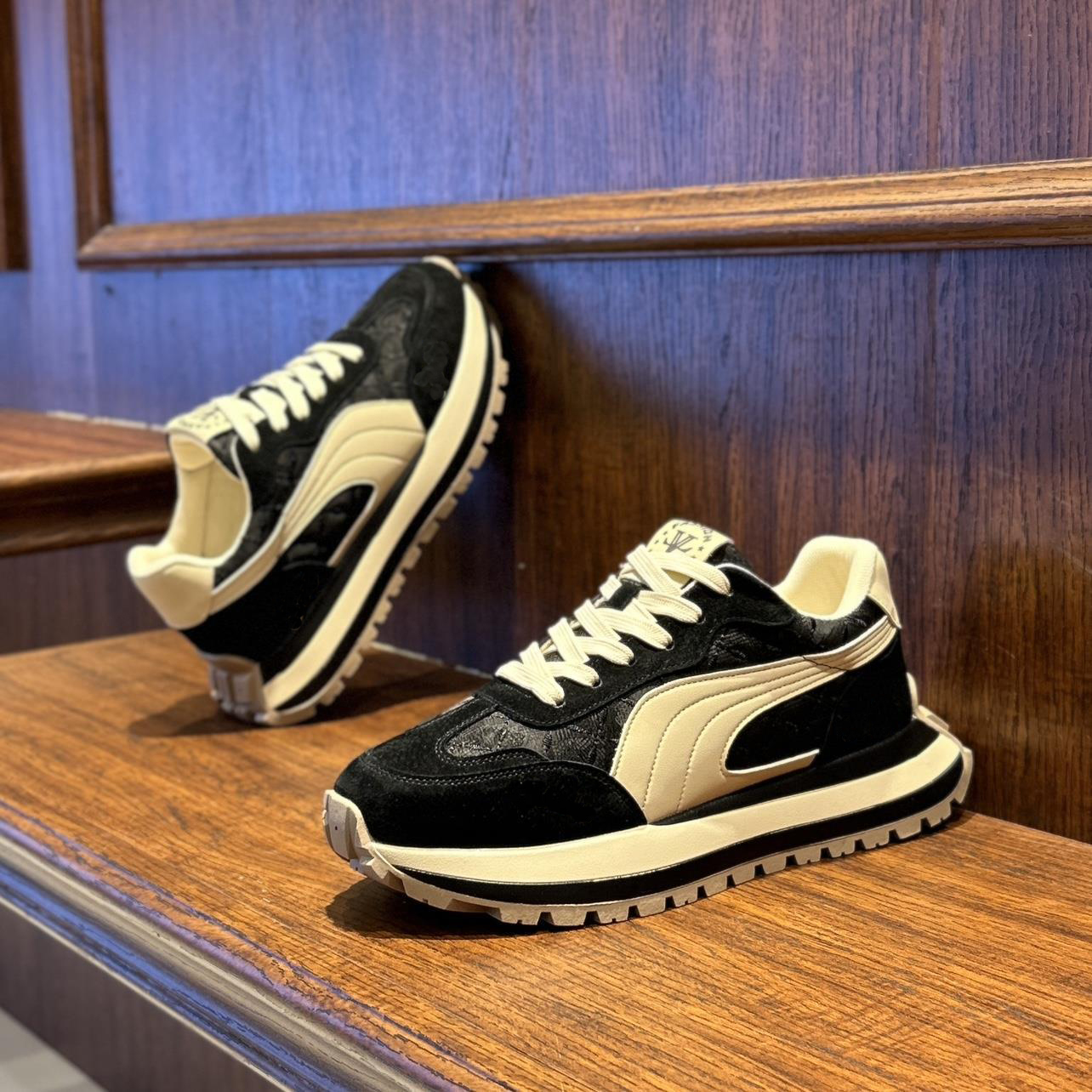 Men's Sneakers Four Seasons Ne - огляд і ціна Outdoor Sport With Sticks